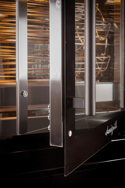 Sensup: panoramic oven with easy cleaning